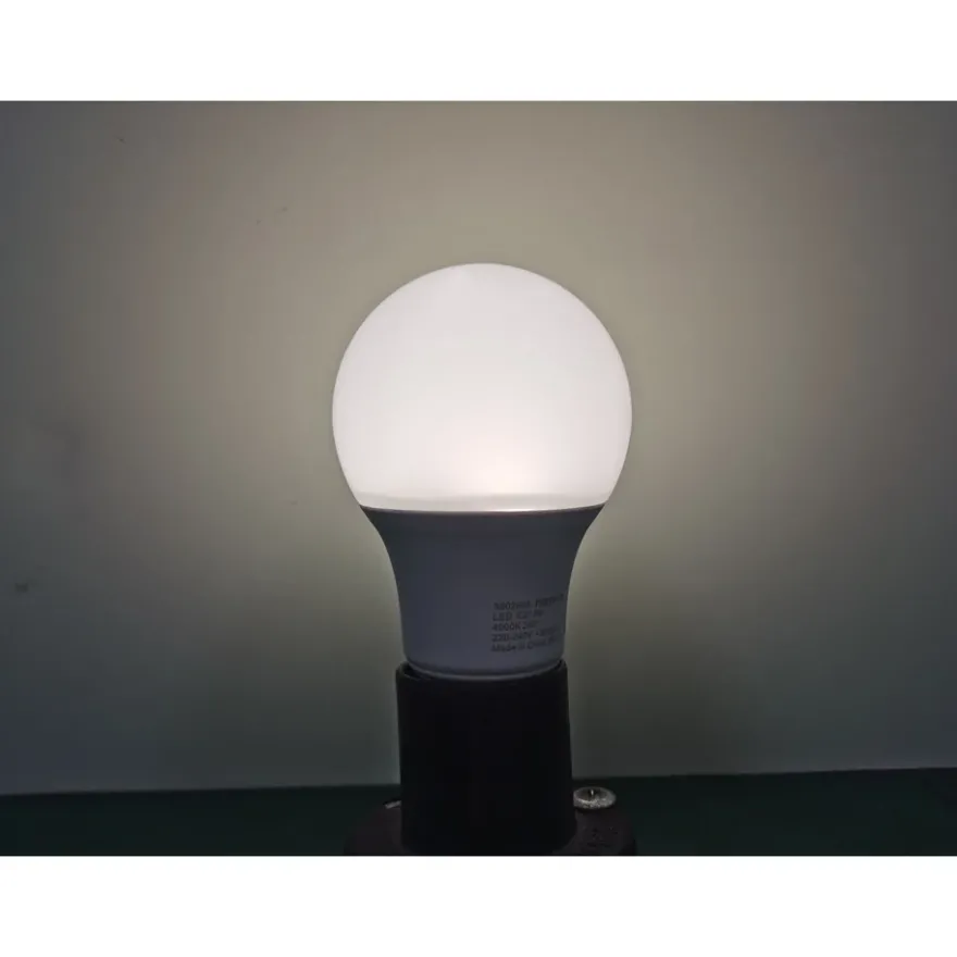 Namron LED Normal Sensor 4,9W E27 4000K