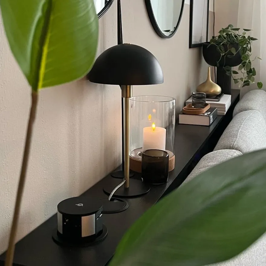 Namron Pop-Up Bordsmodul 3-vägsuttag 2xUSB Trådlös Laddning